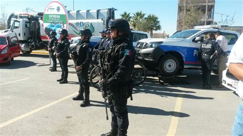 Entregan parque vehicular al Sideapa y Seguridad Pública de Gómez