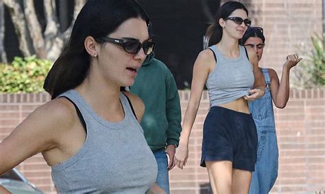 Kendall Jenner Is Ab Fab As She Shows Off Taut Midriff In Beverly Hills