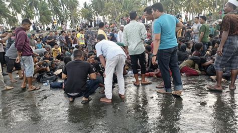 INDONÉSIE RÉFUGIÉS L exode des Rohingyas par la mer se poursuit