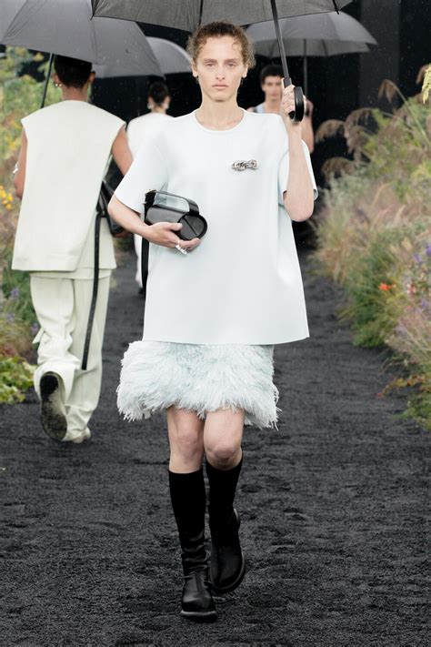 Jil Sander Spring 2023 Fashion Show Review | The Impression