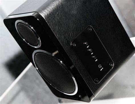 Настольный Hi-Fi в коже и рояльном лаке. Тестируем беспроводные АС ...