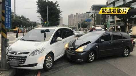 未繫安全帶！4歲女童坐副駕 車禍撞斷舌命危｜東森新聞：新聞在哪 東森就在哪裡