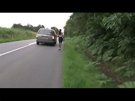 Slutty Hitchhiker Gives Her Ass For A Ride XVIDEOS