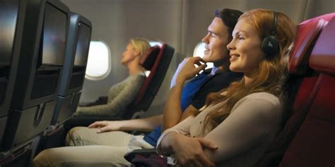 United Airlines Wifi Cost, Speed & Benefits 2025