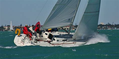 J105 Worlds Largest 35 Ft One Design Sailboat Class