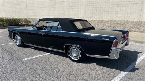 1965 Lincoln Continental Convertible for Sale at Auction - Mecum Auctions