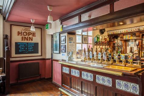 Traditional British Pub Interior Editorial Stock Photo - Image of pubs ...