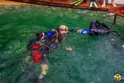 Se Llev A Cabo El Primer Curso De Buceo Policial Para B Squeda