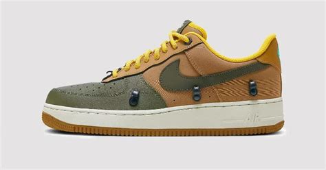 Nike выпустили дождевик для кроссовок | MARIECLAIRE.KZ