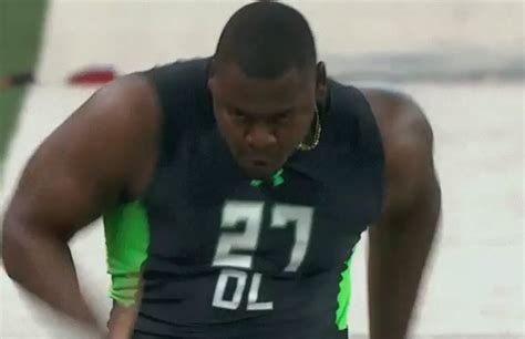 Prospect Has His D K Pop Out During 40 Yard Dash At Nfl Combine Complex