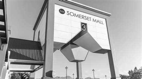 Somerset Mall Celebrates Their 30 Year Anniversary