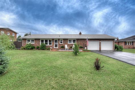 128 Ford Ln, Elizabethton, TN 37643 - See Est. Value, Schools & More