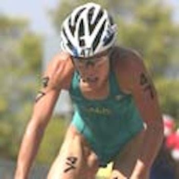 Hot Sexy Loretta Harrop Bikini Pics