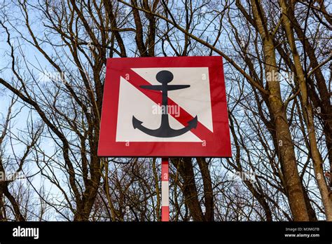 No Boating Sign In Woods Near The River Stock Photo Alamy