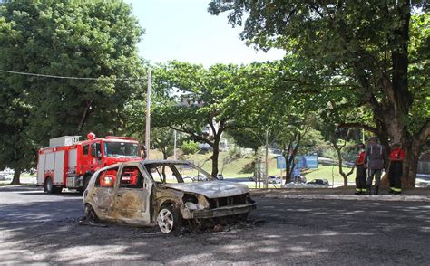 Jornal Correio Carro Pega Fogo Na Avenida Garibaldi