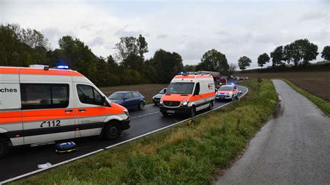 M Hlhausen Schwerer Unfall Auf B Zwei Autos Prallen Aufeinander Fotos