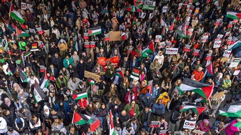 Pro Palestinian Protestors Calling For Ceasefire Gather Across The