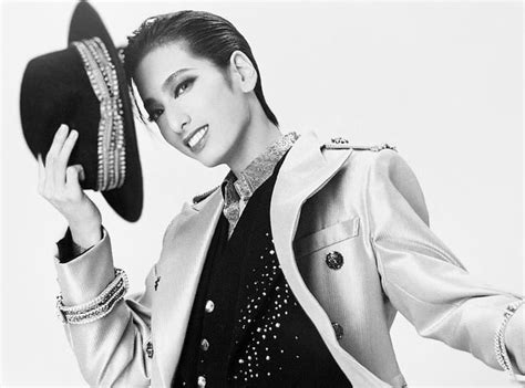 Pin By Katherine Fae On Takara Yu Zuka Rei Gay Dream Suits For Women Takarazuka