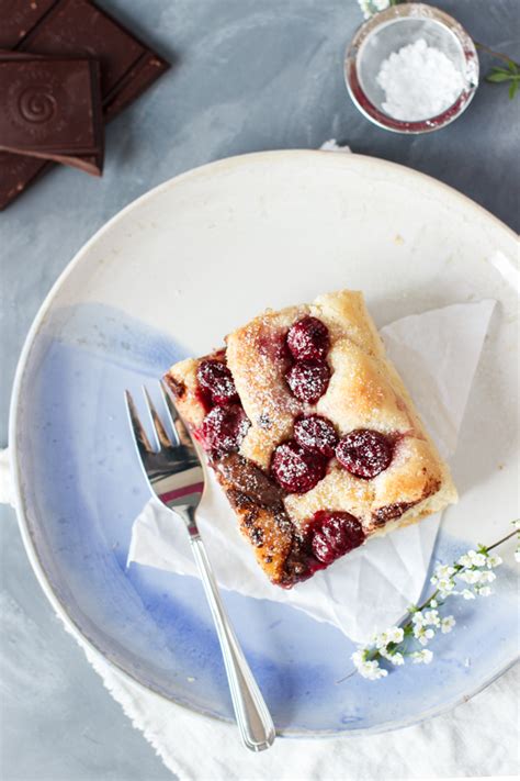 Rezept F R Einen Stracciatella Butterkuchen Mit Kirschen Hey Foodsister