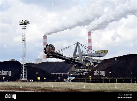 La Planta De Energ A De Carb N Marr N M S Grande De Europa En El