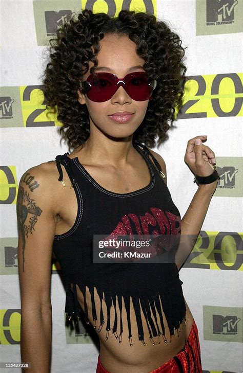 Lisa Left Eye Lopes Arrives At Mtv20 Live And Almost Legal On