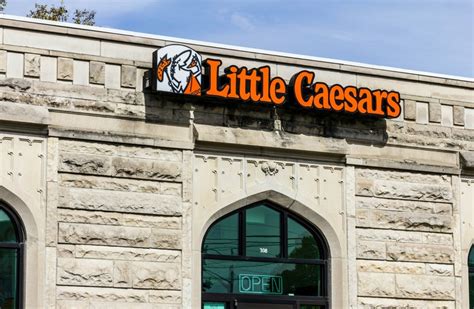 Little Caesars Is Testing A Pizza With 4 Different Crust Flavors