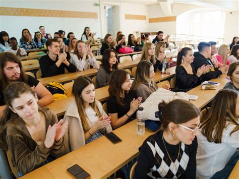 Facultatea De Jurnalism I Tiin Ele Comunic Rii Unibuc