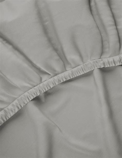 Egyptian Cotton Sateen 400 Thread Count Extra Deep Fitted Sheet Mands