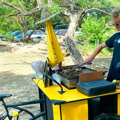En bikini y sin maquillaje las nuevas fotos con las que sorprendió la chica del clima más