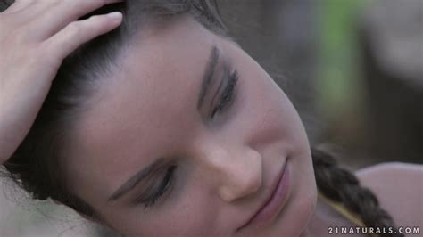 Anita Bellini Teen Babe Gets Fucked Outdoors