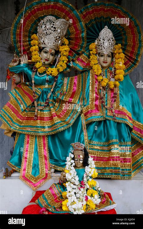 Krishna and Radha murthis (statues) in a Delhi hindu temple. Delhi ...