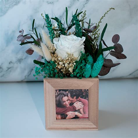 Centro De Mesa Personalizado Con Foto Y Flores Preservadas