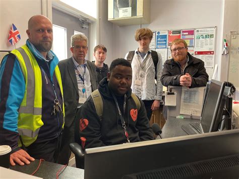 Best Bus and Train Routes to Travelodge Hotel in Ashford 5