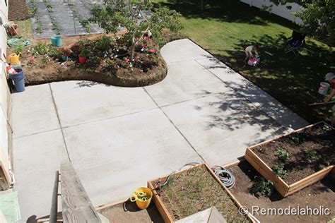 How To Install A Diy Concrete Patio Diy Concrete Patio Concrete