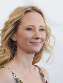 Mort d Anne Heche ce lieu emblématique où elle a été enterrée Voici