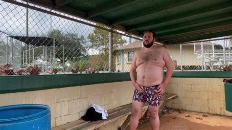 熊取笑他的教练 Pornhub Gay