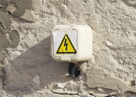 Как сделать розетку на улице - 89 фото