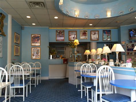 The Oneness-Fountain-Heart Restaurant: A vegetarian (and vegan