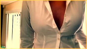 MILF Wet Business Shirt Braless And Big Tits Showing XNXX