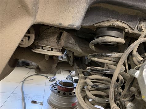 Установка проставок на заднюю ось 30мм — просело авто — Toyota Camry ...