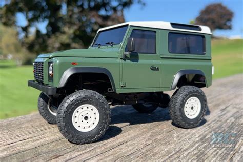 Kyosho Mini Z 4x4 Land Rover Defender 90 RC Driver