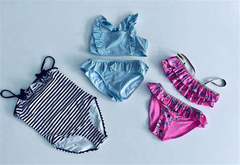 Kleiderpaket Badehose Bikini Mädchen Gebraucht in Küsnacht ZH für CHF mit
