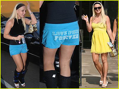 Britney Spears Hot In Hot Pants Britney Spears Just Jared Celebrity News And Gossip