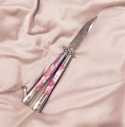 Ane Of The Wild Hunt Pretty Knives Knife Aesthetic Knife