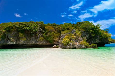 Bay Of Kanumera Near The Oure Tera Beach Resort Ile Des Pins Isle Of