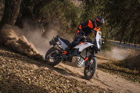 Motorrad Vergleich Ktm Adventure Vs Ktm Adventure