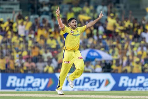 Ipl 2023 Tushar Deshpande Reclaims Purple Cap Du Plessis Stretches