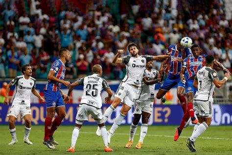 Bahia goleia o Atlético MG e fica na Série A Santos é rebaixado pela