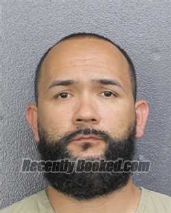 Recent Booking Mugshot For Alvaro Jose Munoz In Broward County Florida