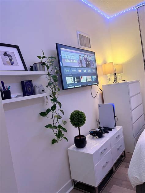 Wall mount TV | Luxury room bedroom, Room inspiration bedroom ...